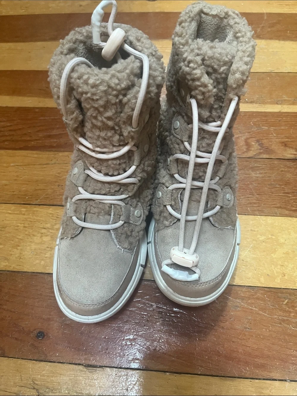 Sorel Kids Beige/Tan Sherpa Winter Boots